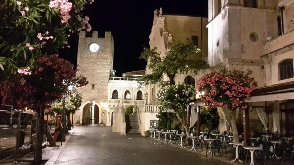 Luxury Naxos Giardini Naxos